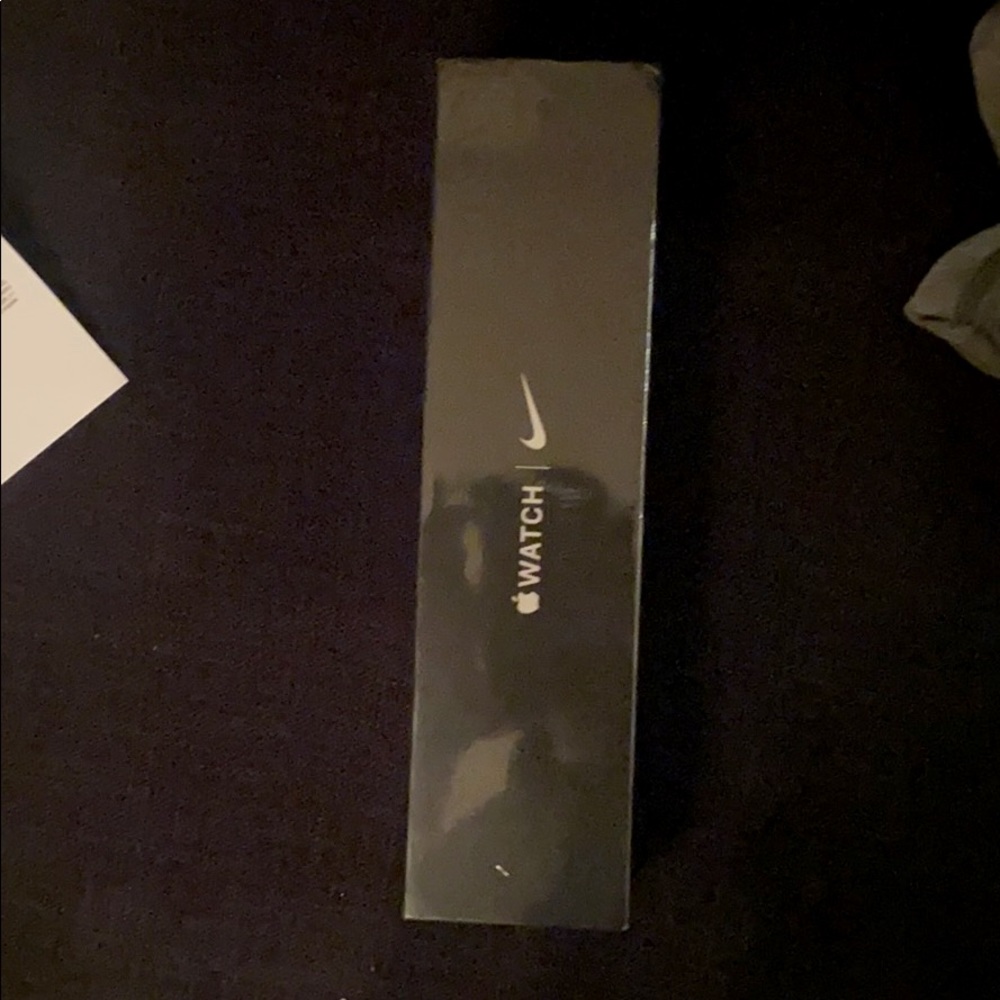 I-watch Gen 5 44mm with cellular